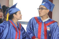 Nét đáng yêu của các tân cử nhân trong ngày nhận Bằng tốt nghiệp ảnh 9