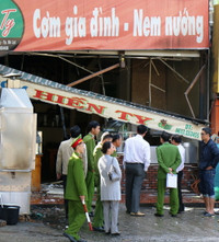 Nổ khí gas khiến 2 người bị thương nặng ảnh 1 Nổ khí gas khiến 2 người bị thương nặng ảnh 1