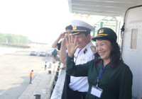 Con tàu trĩu nặng tình cảm rẽ sóng đến Trường Sa ảnh 2 Con tàu trĩu nặng tình cảm rẽ sóng đến Trường Sa ảnh 2