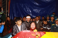 Vụ trực thăng rơi: Đất mẹ đón anh về! ảnh 5 Vụ trực thăng rơi: Đất mẹ đón anh về! ảnh 5