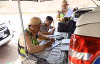 Nhiều lái xe bất chấp nguy hiểm 'vượt ẩu' trên cao tốc Cam Lộ - La Sơn