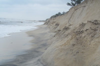 Thấp thỏm sống bên bờ biển xâm thực ảnh 3