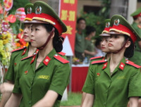 Sinh viên phòng cháy, chữa cháy rắn rỏi trong lễ khai giảng ảnh 3 Sinh viên phòng cháy, chữa cháy rắn rỏi trong lễ khai giảng ảnh 3