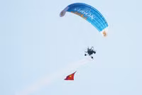 130 phi công thi bay dù lượn ở huyện biên giới tỉnh Kon Tum