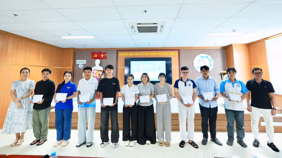 Sinh viên Trường Đại học Kiên Giang nhận Học bổng Long Lê năm 2026.