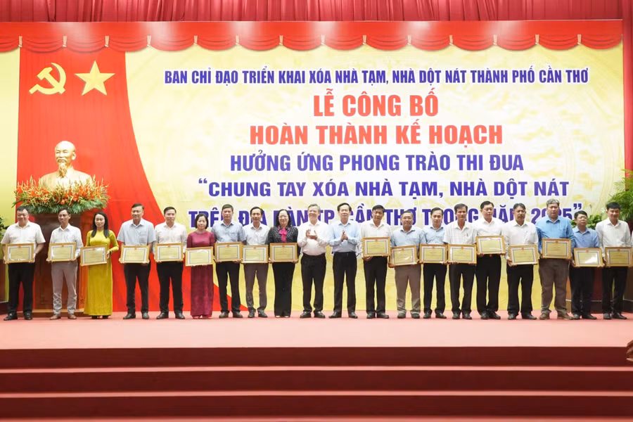 nha-dot-nat-9.jpg