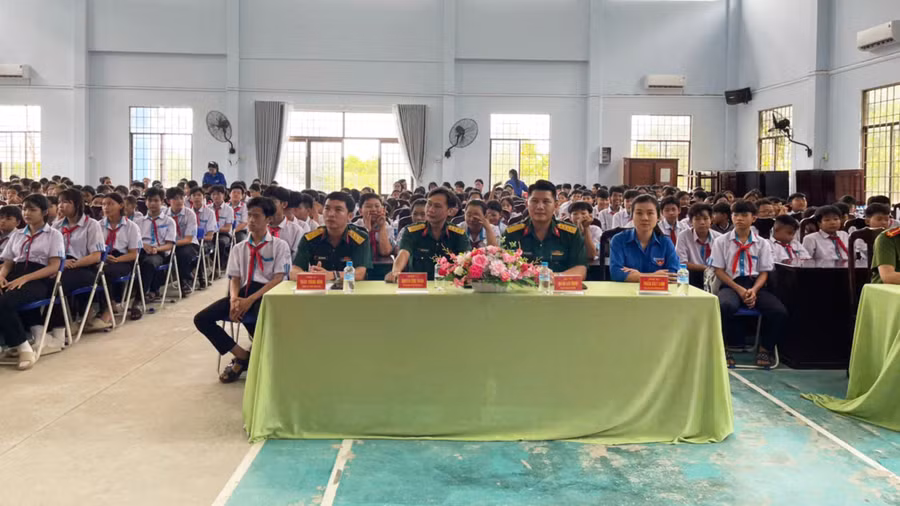 bo-doi-hoc-sinh-1.jpg