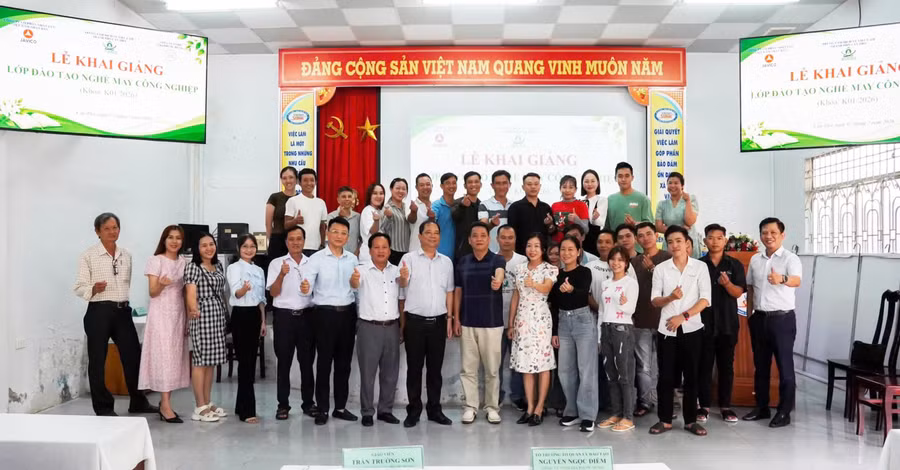 0-nghe-may.jpg