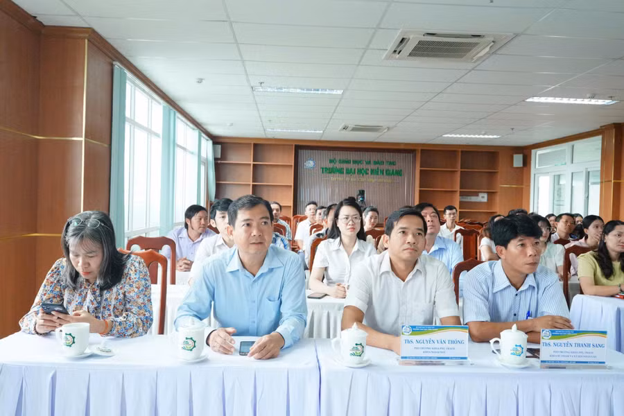 0-khai-giang-kgu-9383.jpg