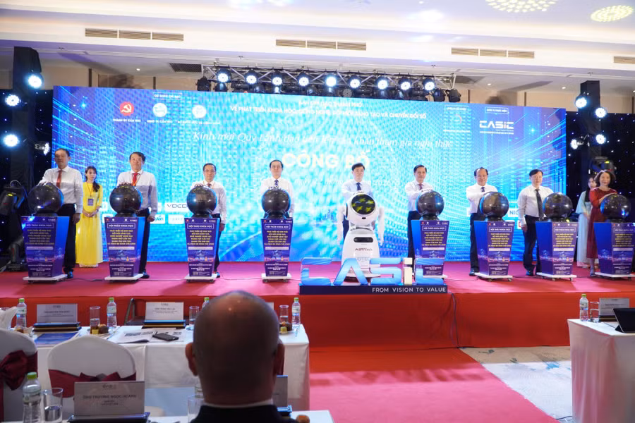 Ra mắt Innovation Hub 4.0 và Quỹ phát triển khoa học, công nghệ, đổi mới sáng tạo TP Cần Thơ.