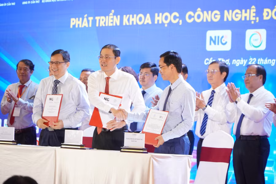 hoi-thao-khoa-hoc-8.jpg