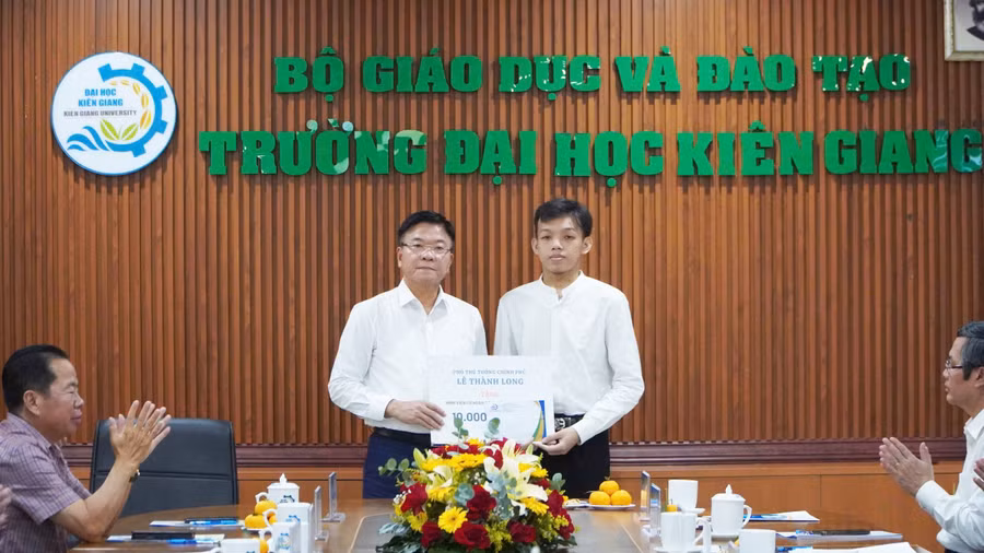 pho-thu-tuong-kien-giang-5.jpg
