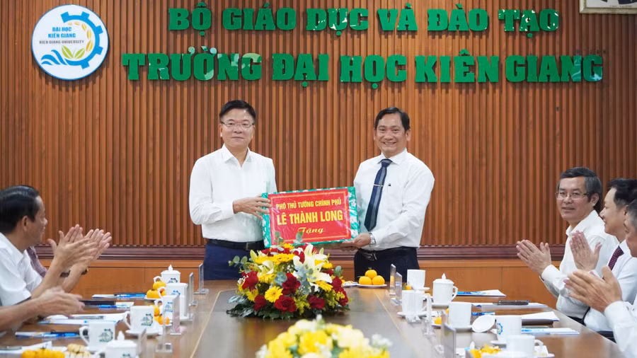 pho-thu-tuong-kien-giang-3.jpg