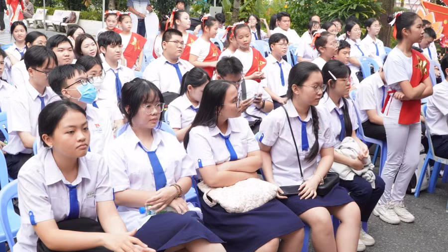 0-trien-lam-anh.jpg