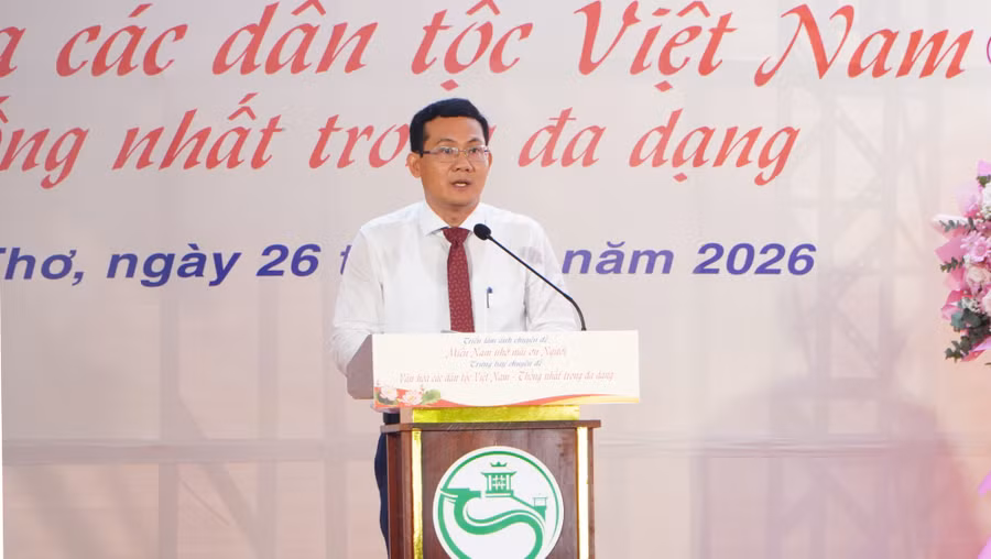 0-trien-lam-anh-4.jpg