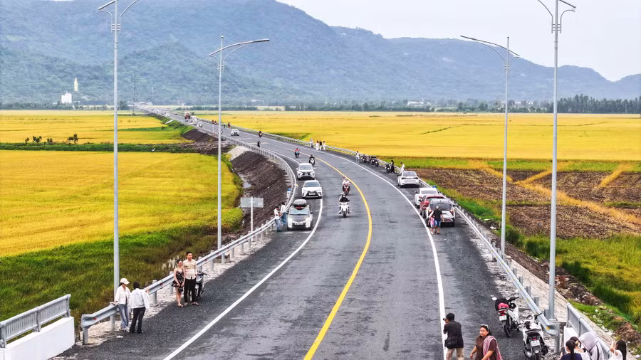 0-tuyen-tranh-tri-ton-1.jpg