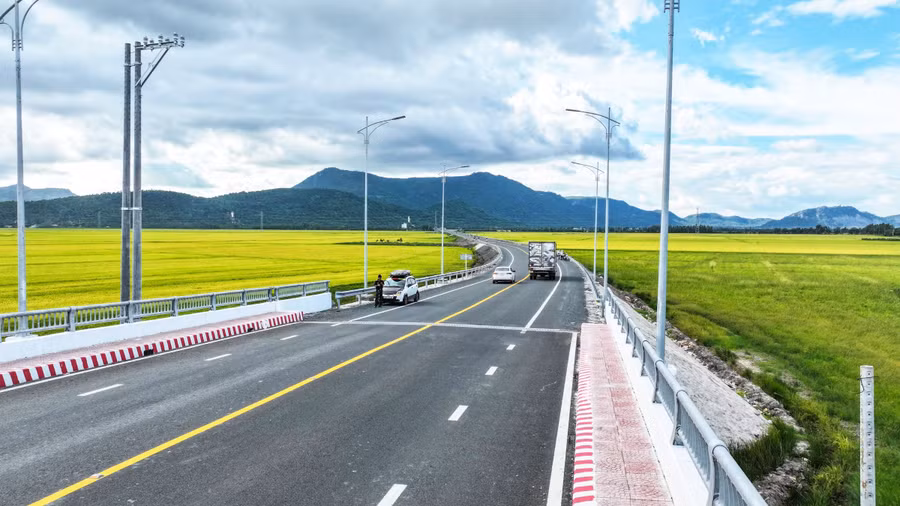 0-tuyen-tranh-tri-ton-5.jpg