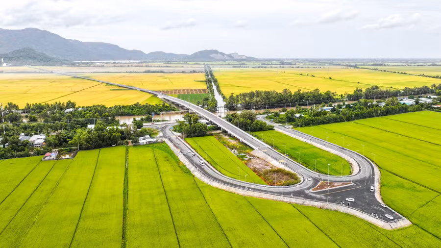 0-tuyen-tranh-tri-ton-7.jpg