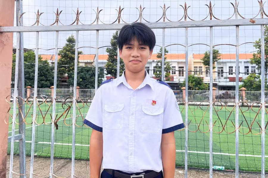 ag-mon-chuyen.jpg