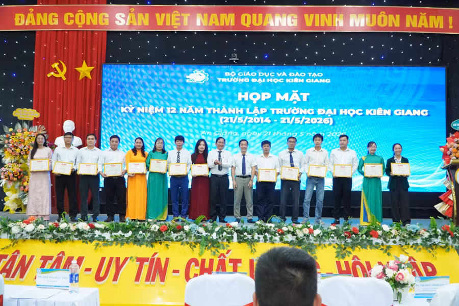 kgu-12-nam-8.jpg