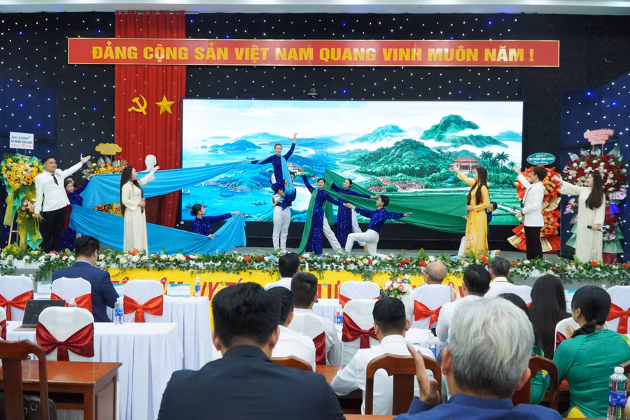 kgu-12-nam.jpg