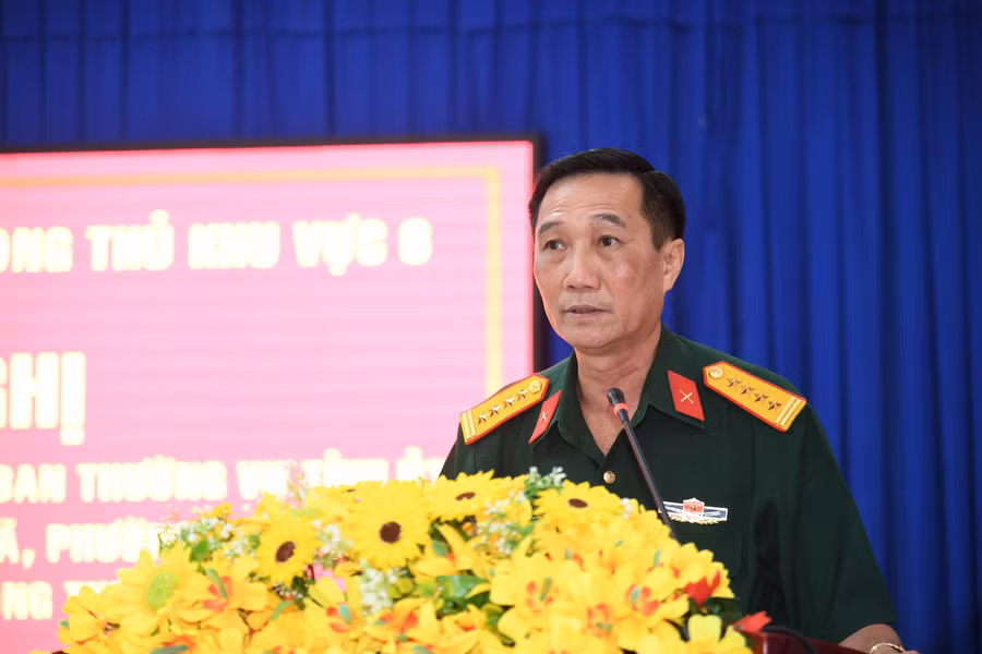 bi-thu-ag.jpg