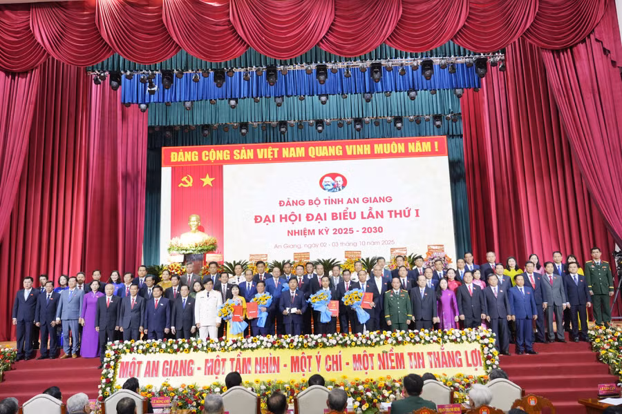 bi-thu-an-giang-0.jpg