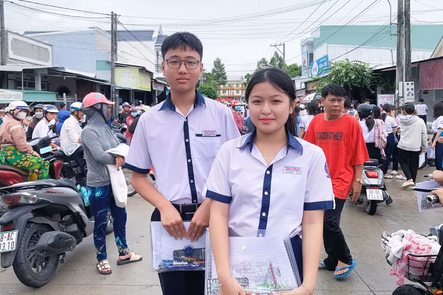 ag-thi-sinh-10-2.jpg