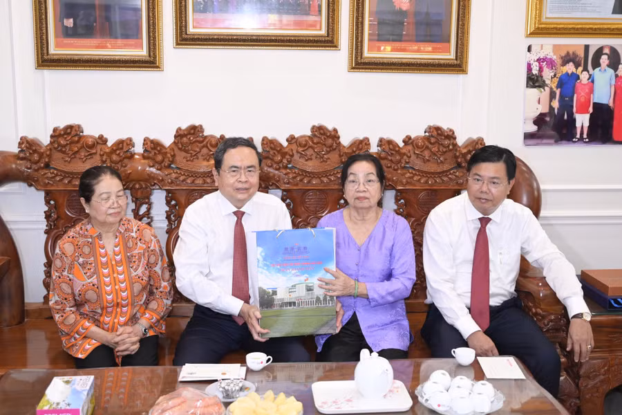 ct-quoc-hoi-1.jpg