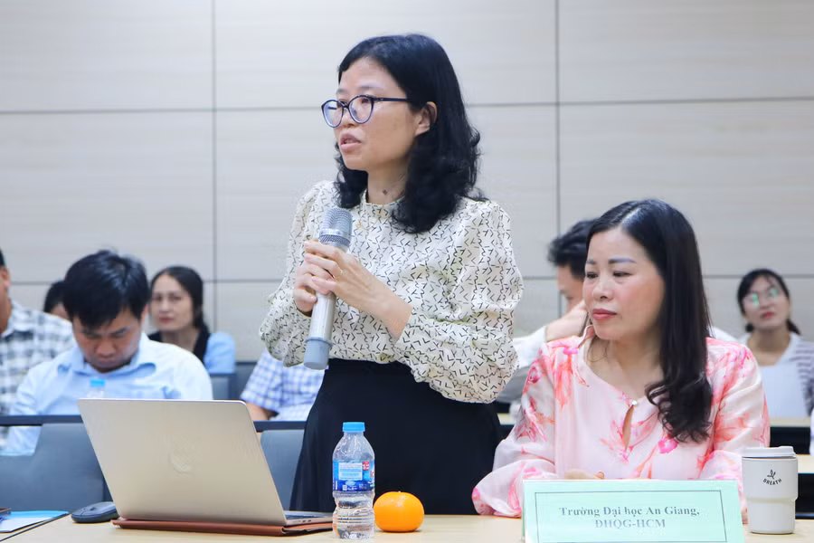 0-hoi-thao-agu-4.jpg