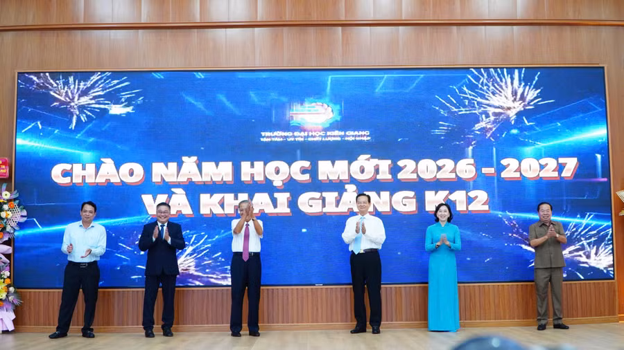 0-khai-giang-kgu-01-1.jpg