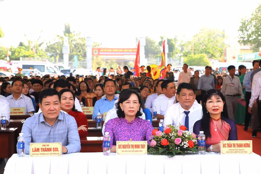 den-hung-tan-hiep-4.jpg