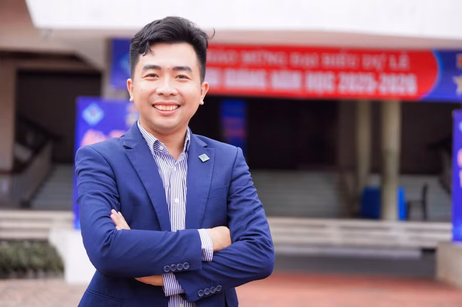 giang-vien-dai-hoc-1.jpg