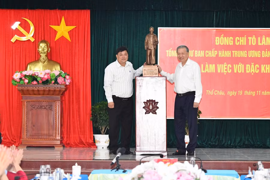 tho-chau-tong-bi-thu-3.jpg
