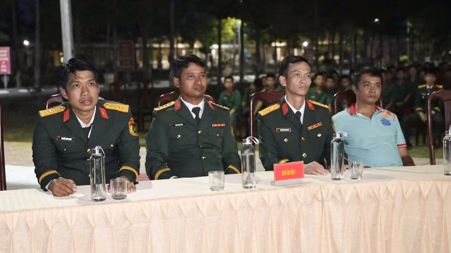 ag-chieu-phim-2.jpg