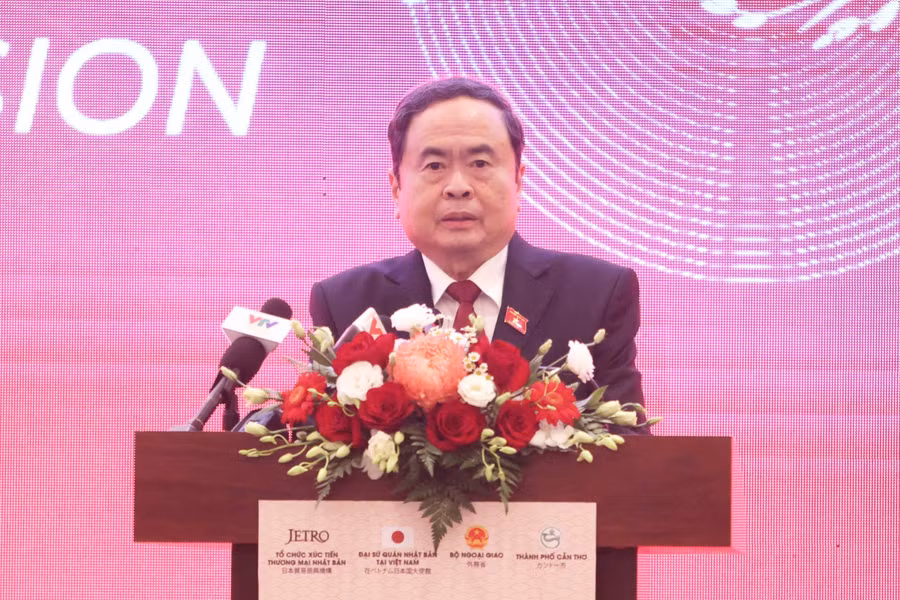 chu-tich-quoc-hoi-4.jpg