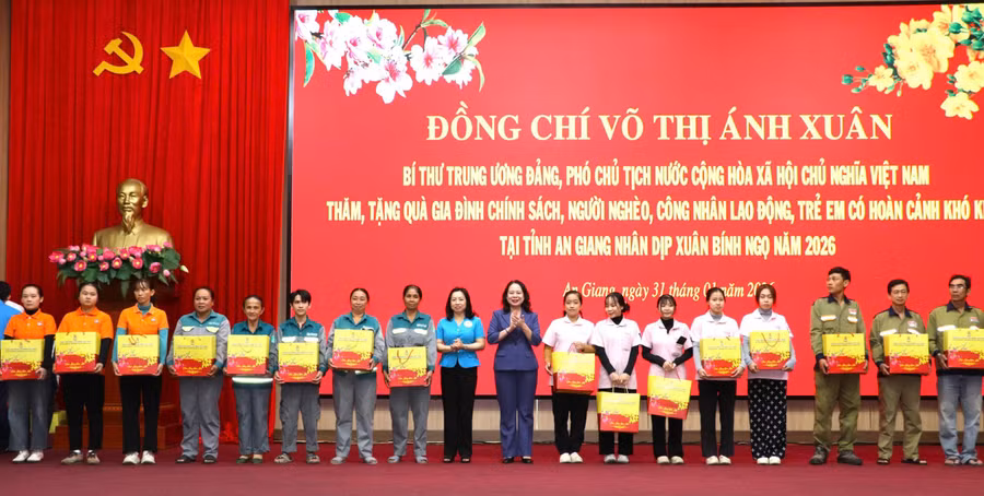 chuc-tet-ag-14.jpg