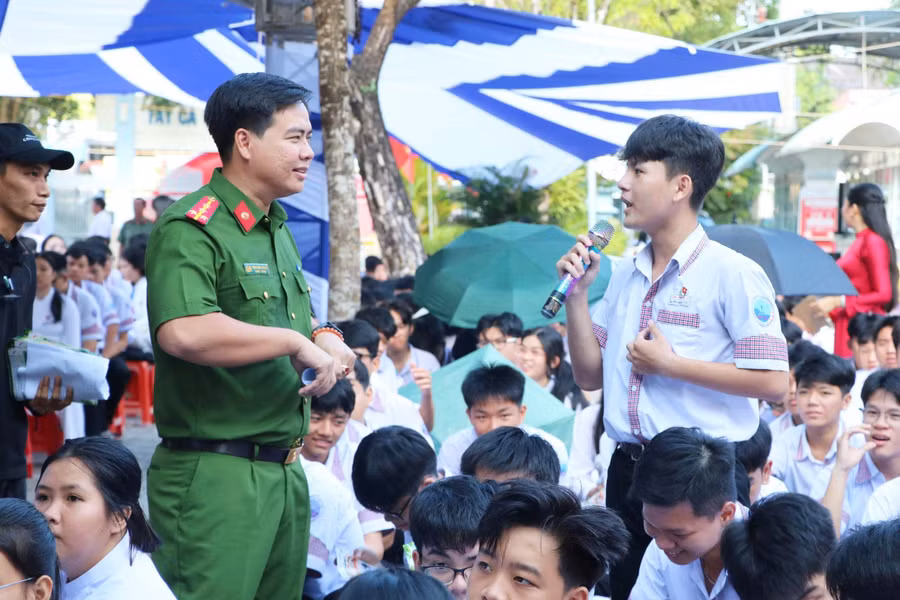 0-phu-quoc-tuyen-truyen-9.jpg