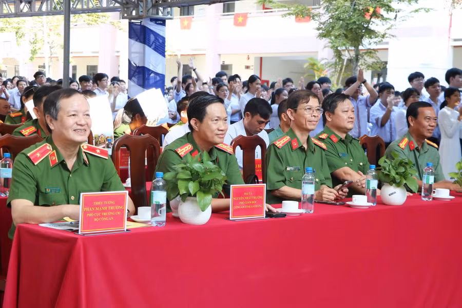 0-phu-quoc-tuyen-truyen-3-1.jpg