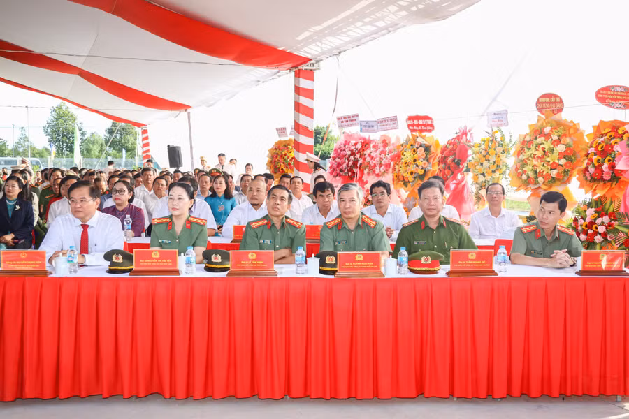 0-van-hoa-cand-7.jpg