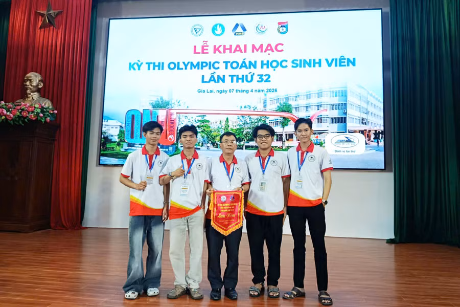 olympic-toan-kg-1.jpg