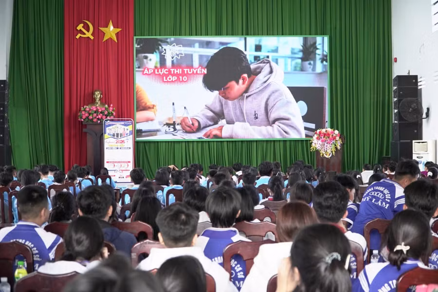 huong-nghiep-kien-giang.jpg