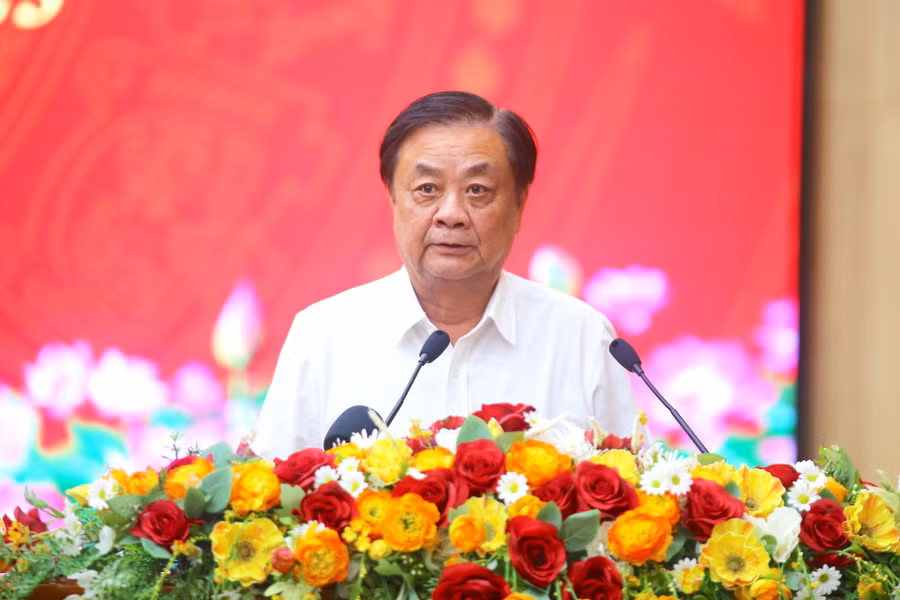 Phó Chủ tịch Quốc hội Lê Minh Hoan phát biểu tại Hội thảo.