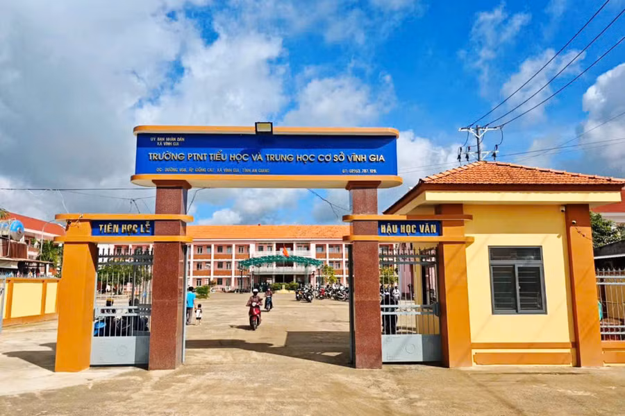 0-bien-gioi-vinh-gia-1.jpg