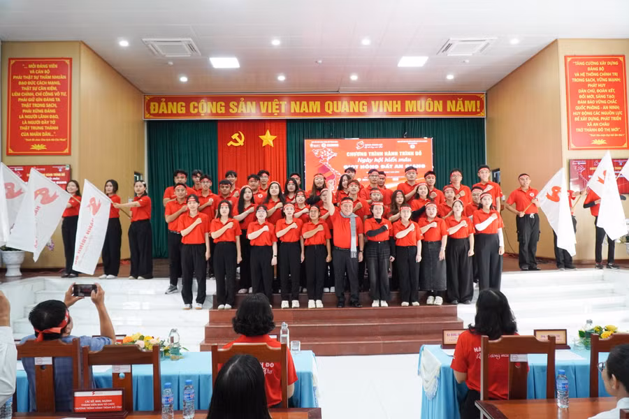 0-hien-mau-ag-03.jpg