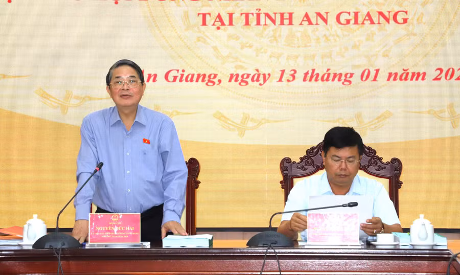 Phó Chủ tịch Quốc hội Nguyễn Đức Hải phát biểu kết luận buổi làm việc.