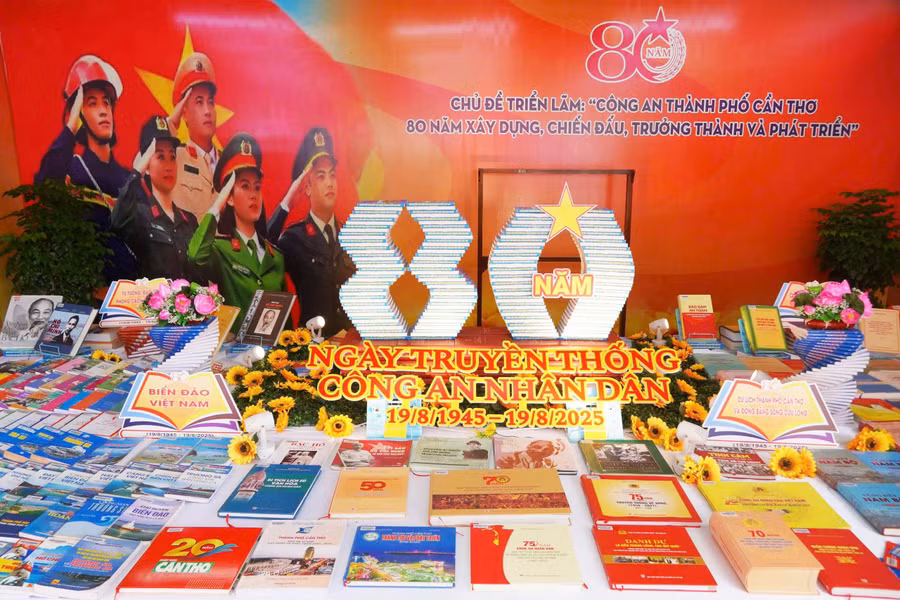 cong-an-nhan-dan.jpg