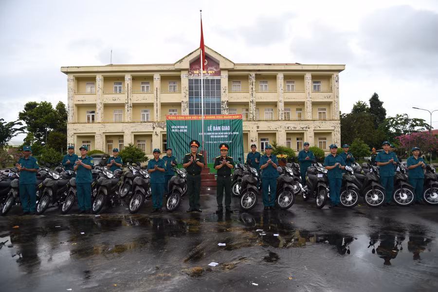 ban-giao-xe-1.jpg