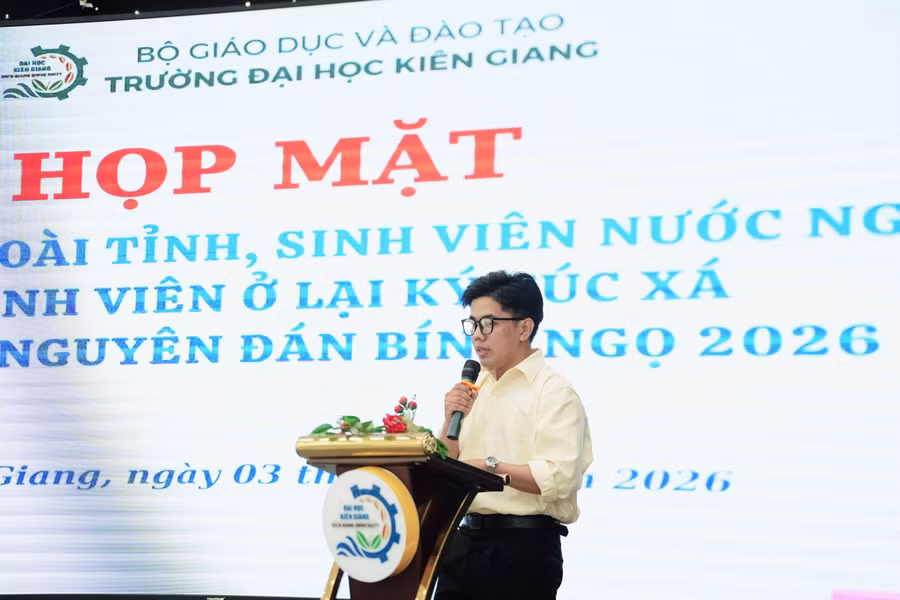 sinh-vien-ngoai-tinh-4.jpg
