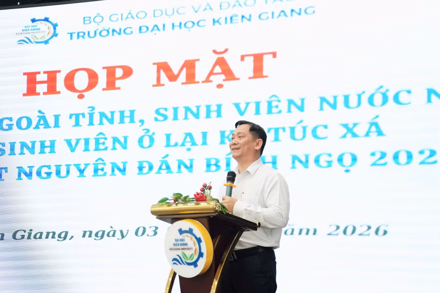 sinh-vien-ngoai-tinh-6.jpg